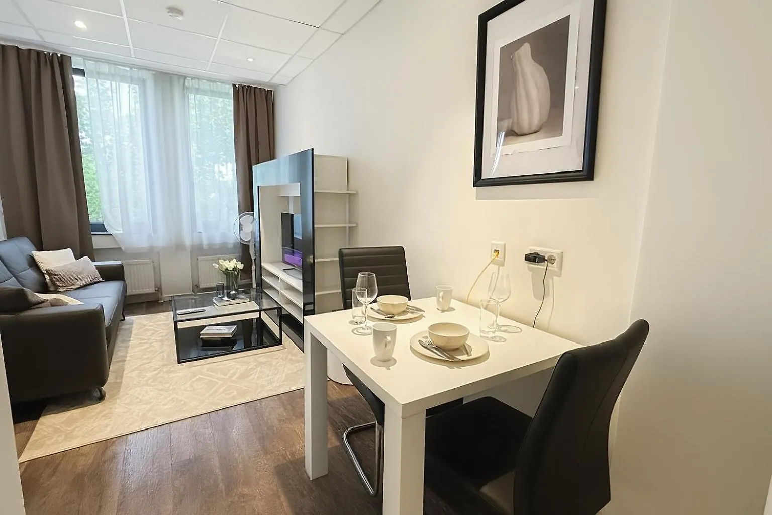 Homely! Design Apartment Airport Frankfurt Messe Francoforte sul Meno