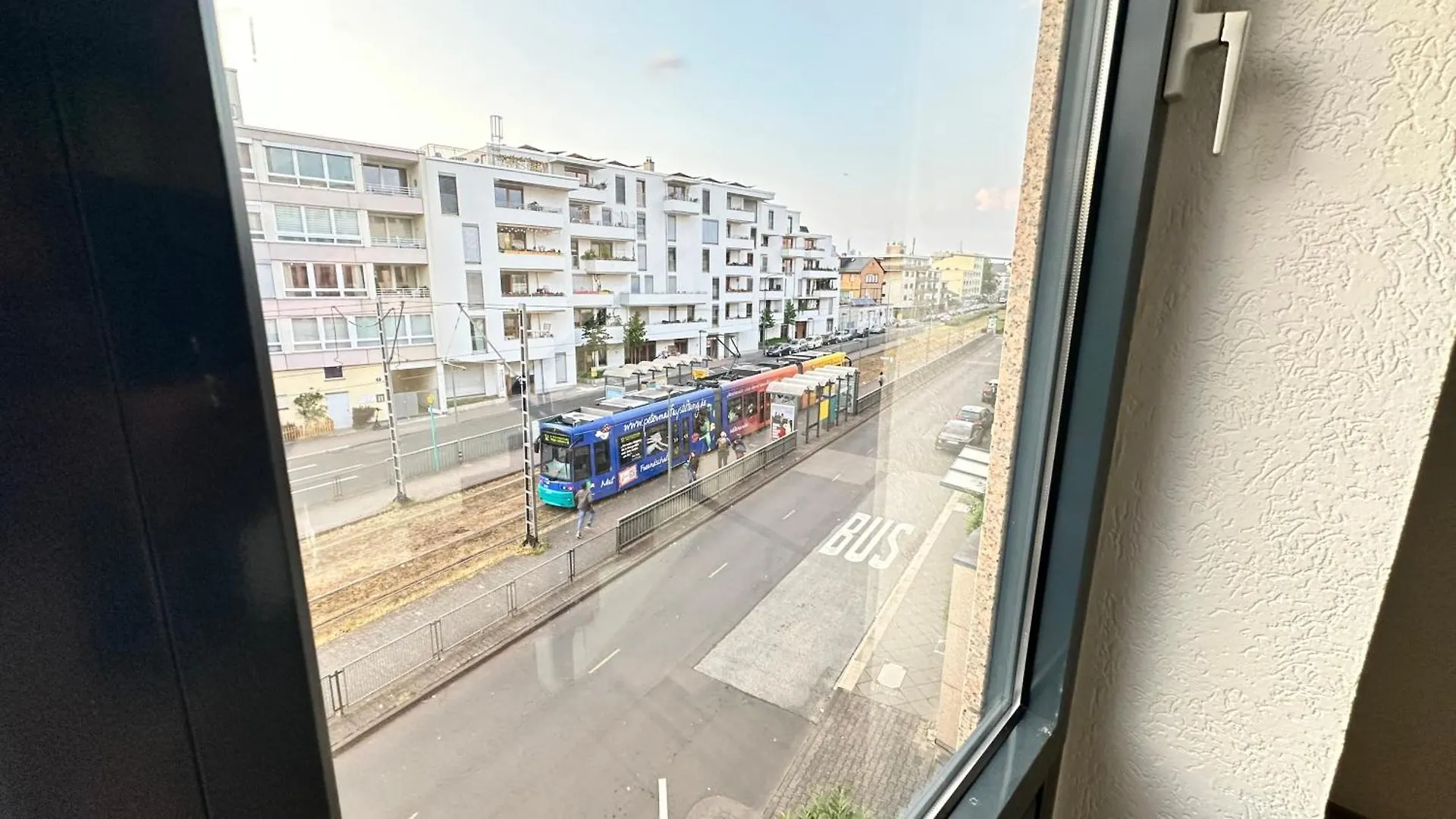 Homely! Design Apartment Airport Frankfurt Messe Francoforte sul Meno